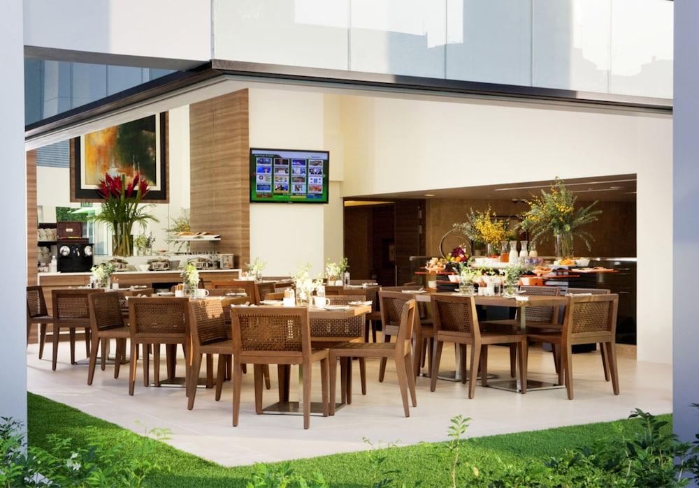 Novotel Living Orchard Singapura